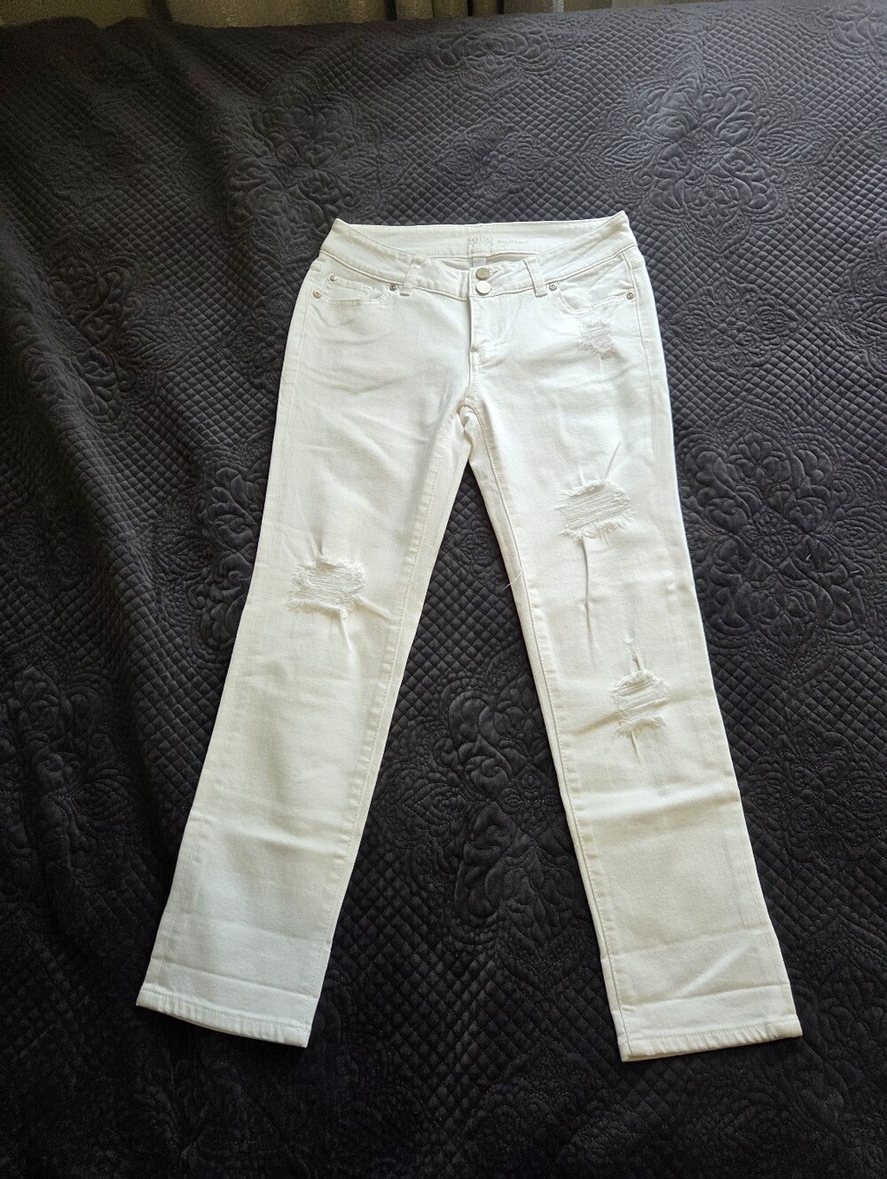 SOHO Jeans White Denim Cropped Capri Distressed Boyfriend Low Rise NY and Co Y2k